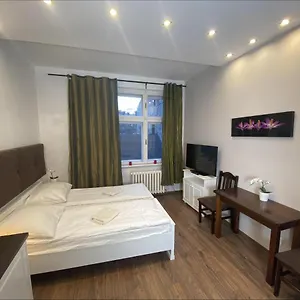  Apartment P&j Sw. Krzyza