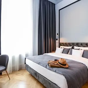 Bentis Luxury كراكوفيا
